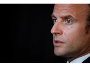 Fransa’da Sokağa Çıkma Yasağı Süresiz Uzatıldı