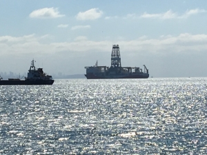 Türkiye’nin İlk Yerli Sondaj Gemisi ’Fatih’ Yenikapı Açıklarında Demirledi