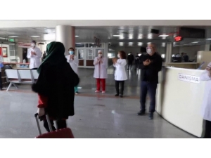 Tedavisi Tamamlanan 11 Hasta Alkışlarla Taburcu Oldu