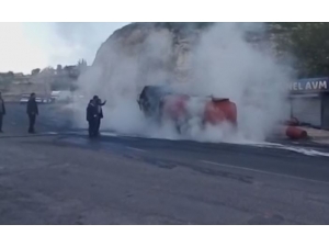 Mazot Yüklü Tanker Alev Aldı