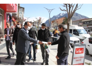 Belediye Başkanı Saklı’dan Ücretsiz Maske Dağıtımı