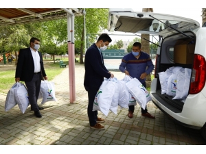 Manavgat Belediyesi Maskeleri Evlere Ulaştırıyor