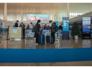 Karantinanın Kalktığı Wuhan’da On Binlerce Kişi Kenti Terk Etti