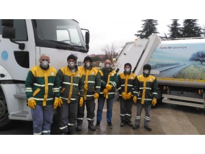 Çöp Toplama Hizmetini Yürüten İşçiler Gecesinin Gündüzüne Katıyor