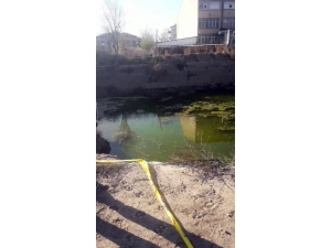 Ankara’da Gölete Giren 13 Yaşındaki Çocuk Hayatını Kaybetti