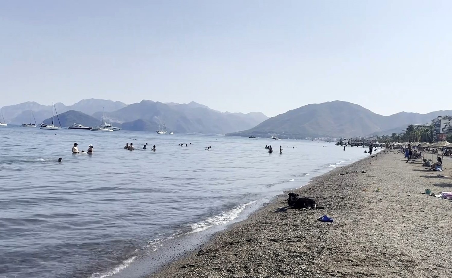 marmaris-te-sicak-havayla-birlikte-sahiller-hareketlendi