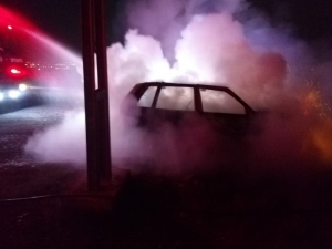 Yanan Otomobildeki Sürücü Ölümden Döndü