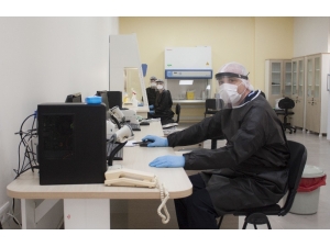 Deü’de Covid-19 Tanı Testlerine Başlandı