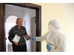 Konyaaltı Belediyesi’nden Evde Kalanlara Kitap Hediyesi