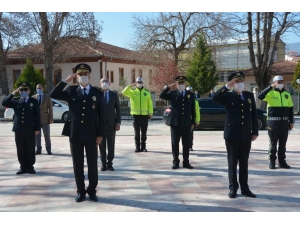 Türk Polis Teşkilatı 175 Yılı Münasebetiyle Çelenk Sunumu Yapıldı