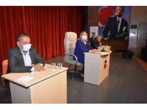 Ceyhan Belediye Meclisi Olağanüstü Toplandı