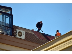 Maske Takarak Ölüme Meydan Okudular