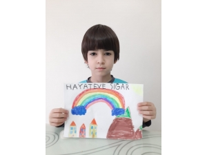 Haydi Çocuklar Yaptığınız Gök Kuşağı Resimlerini Belediye İle Paylaşın