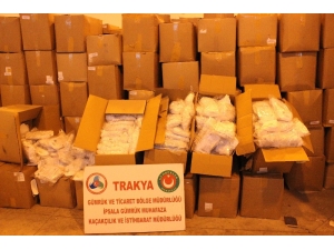 Tıbbi Koruyucu Malzeme Kaçakçılığına Geçit Verilmedi