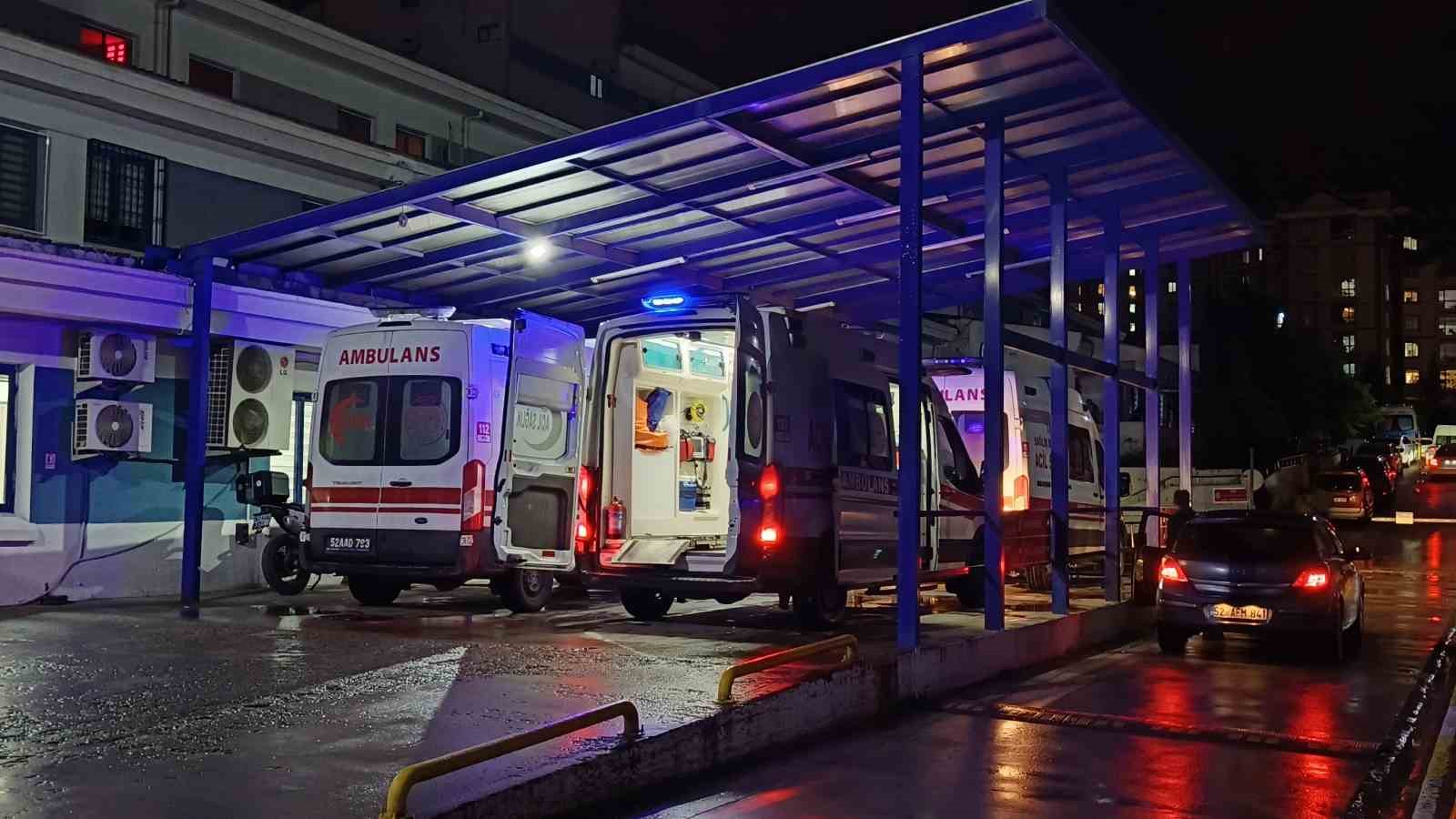 ordu-da-gida-zehirlenmesi-suphesi-45-kisiden-43-u-taburcu-edildi