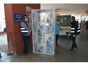 Çiğli Belediyesinden Temassız Numune Kabini Üretimi