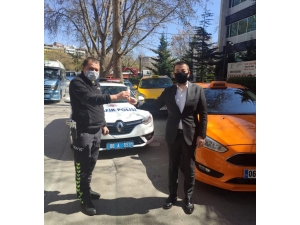 Mhp Çankaya İlçe Başkanlığı Dezenfektan Dağıttı