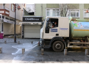 Özlem Çarşısı Temizlenip Dezenfekte Edildi