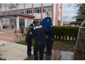 Gercüş’te Korona Virüs Önlemli Polis Haftası Kutlaması