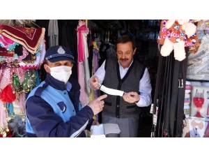 Tokat’ta Vatandaşa Maske Dağıtımı Yapıldı