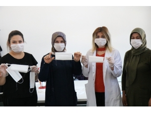 Kırşehir Belediyesi, Günlük Bin 500 Maske Üretimi Yapıyor