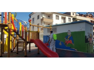 Gürsu’da Parklar Dezenfekte Ediliyor