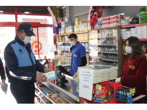 Bayburt’ta Marketlere Maske Dağıtıldı