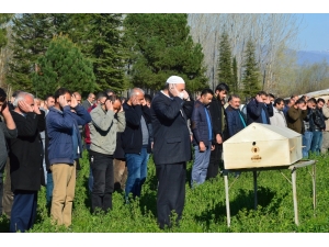 Sobadan Sızan Gazdan Ölen Genç Kadın Toprağa Verildi