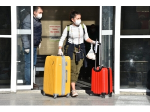 Uşak’ta Karantina Süreleri Biten 121 Kişi Evlerine Uğurlandı