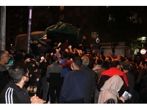 Şanlıurfa’da Sokağa Çıkma Yasağını Duyanlar Fırınlara Koştu