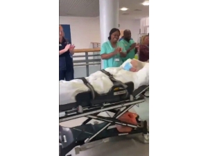 Yoğun Bakımdan Çıkan İngiltere Başbakanı Johnson İlk Kez Görüntülendi