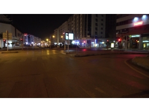 Antalya Sessizliğe Büründü