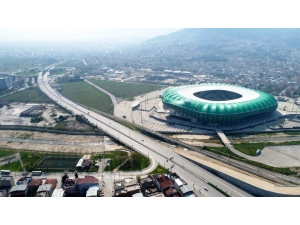 Bursa’nın Boş Meydan Ve Caddeleri Havadan Görüntülendi