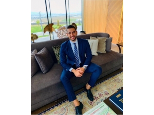 Ünlü İş Adamı Ahlatçı, ‘Biz Bize Yeteriz Kampanyası’na 1.5 Milyon Tl Bağışladı