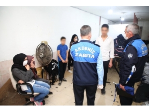 Mersin’de Kaçak Çalıştırılan Tekstil Atölyesi Mühürlendi