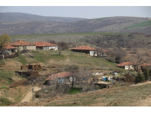 Kırıkkale’nin Dağsolaklı Köyüne Giriş Ve Çıkışlar Durduruldu