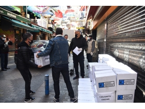 Kadıköy Belediyesi’nden Esnaf Derneklerine Destek