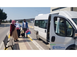 Büyükşehir Zabıtası Vatandaşları Evlerine Ulaştırıyor