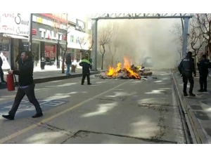 Sürücünün Hızlı, Kamyoneti Yanmaktan Kurtardı