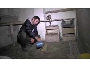 Sokağa Çıkma Yasağı Gelince Herkes Markete, O Hayvanlarına Koştu