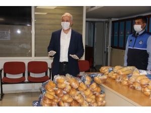 Gültak: “Vatandaşlarımız Panik Yapmasın. İki Günde 20 Bin Ekmek Dağıtacağız”