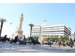 Sokağa Çıkma Yasağının Ardından İzmir Boş Kaldı