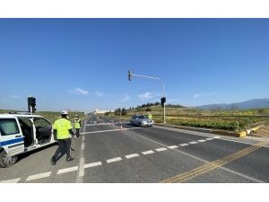 İzmir’de Kontrol Noktalarında Ateş Kontrolü