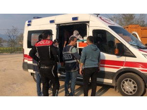 Sokağa Çıkma Yasağını Delip Polise Saldırdılar