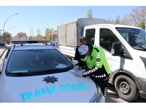 Malatya’da Sokağa Çıkma Yasağına Uymayanlara Ceza Yağdı