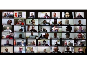 Bakan Koca, İl Sağlık Müdürleri, Bakan Yardımcıları Ve Genel Müdürlerle Telekonferans İle Görüştü