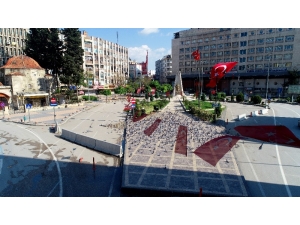 Adana’nın Meydanları Güvercinlere Kaldı