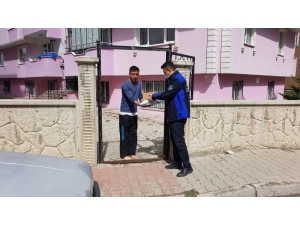 Zabıta Evde Kalanlara Ekmek Servisi Yaptı