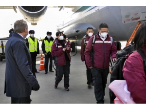 Çinli Sağlık Ekibi Korona Virüsle Mücadele İçin Rusya’da