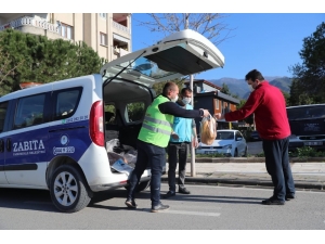 Pamukkale Belediyesi On Binlerce Ekmeği Vatandaşlara Ulaştırdı